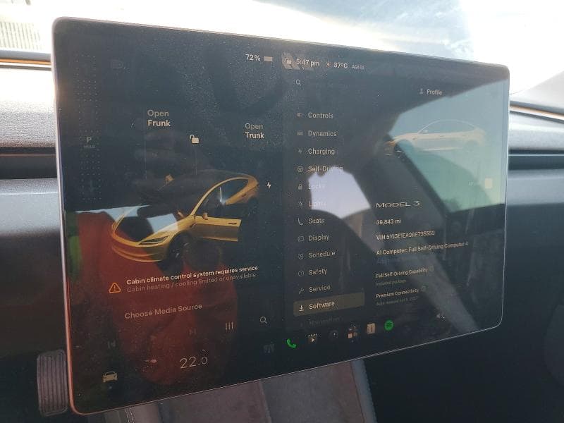 2024 TESLA MODEL 3 9