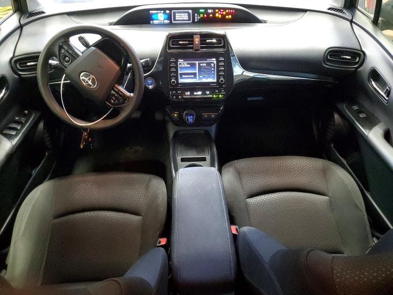 2022 TOYOTA PRIUS LE 8