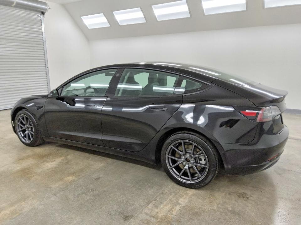 2022 TESLA MODEL 3 2