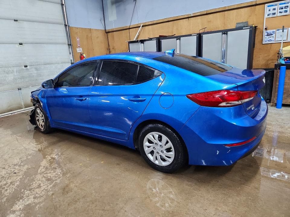 2017 HYUNDAI ELANTRA SE 2