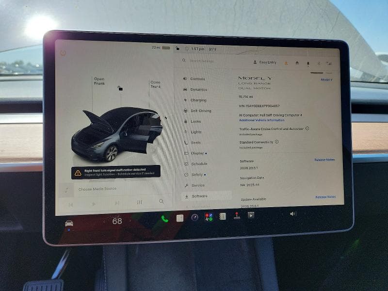 2023 TESLA MODEL Y 9