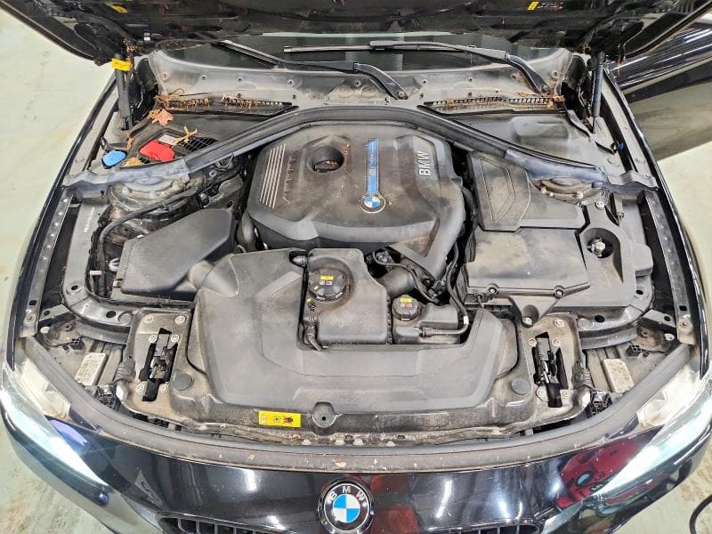 2018 BMW 330E 11