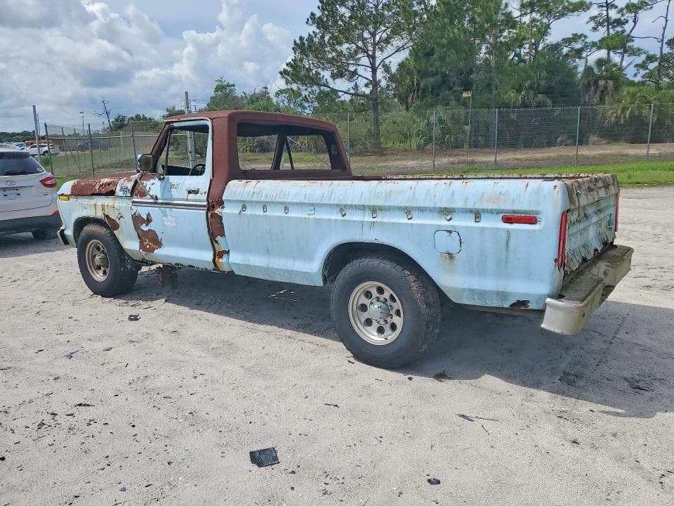 1977 FORD F-250 2