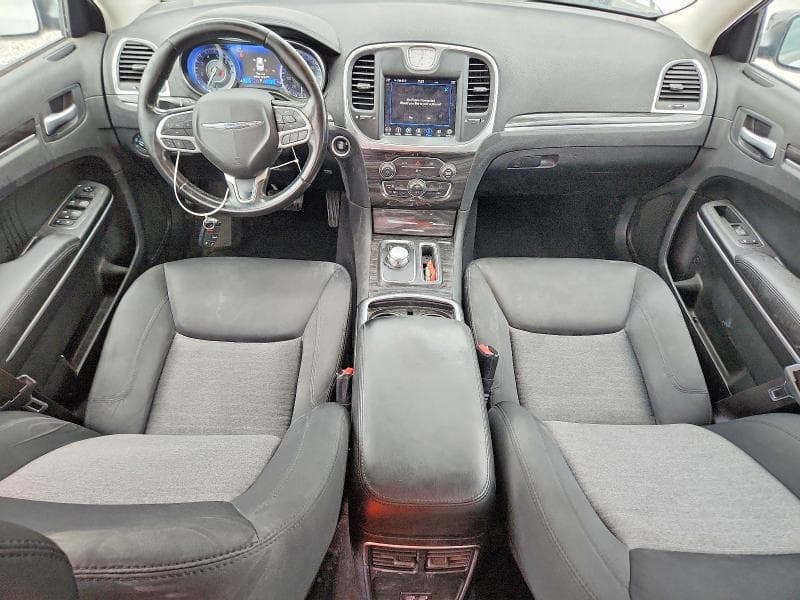 2019 CHRYSLER 300 TOURING 8