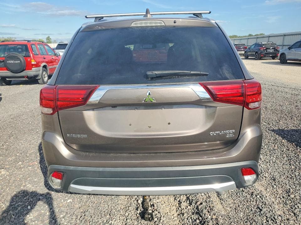 2017 MITSUBISHI OUTLANDER SE 6