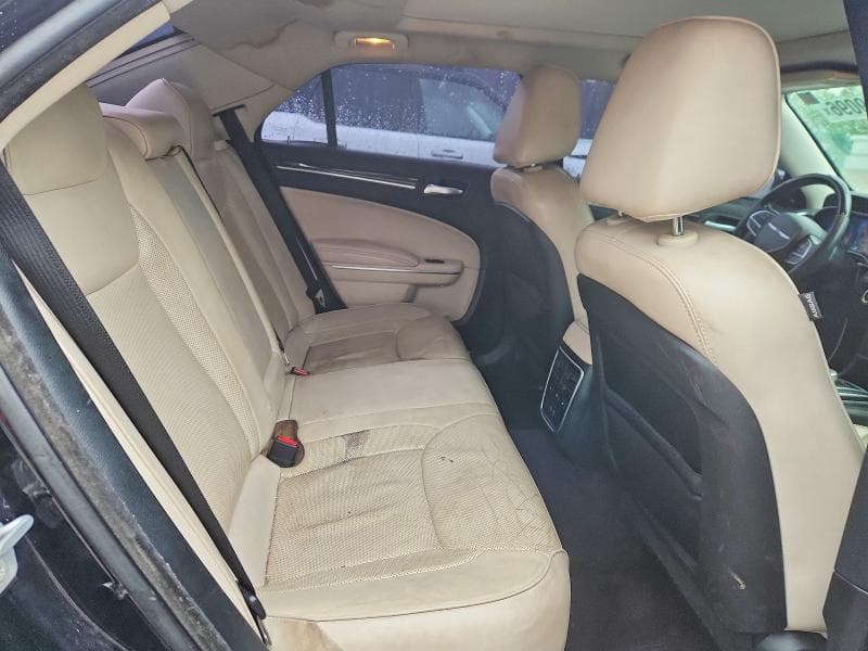 2017 CHRYSLER 300C 10