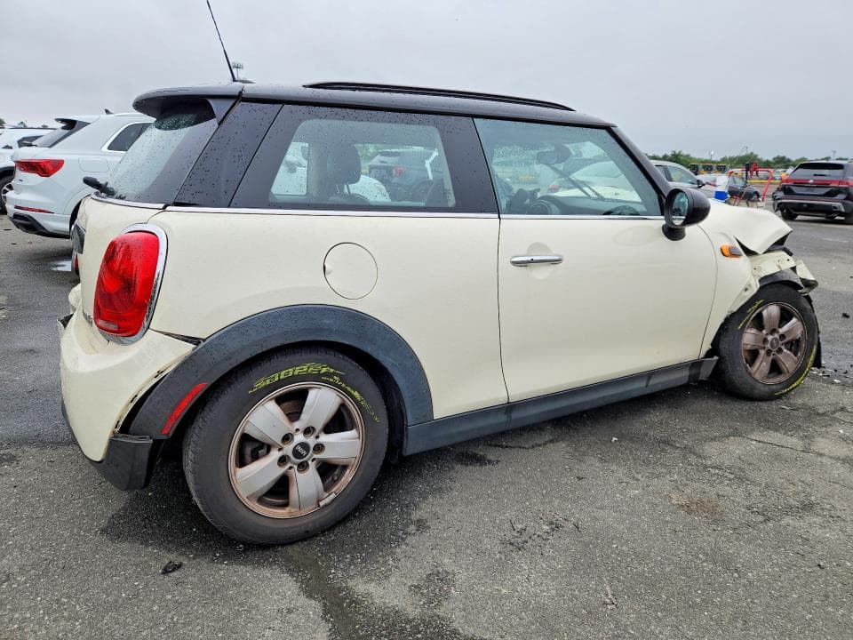 2017 MINI COOPER 3