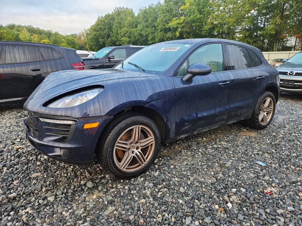 2018 PORSCHE MACAN - 1