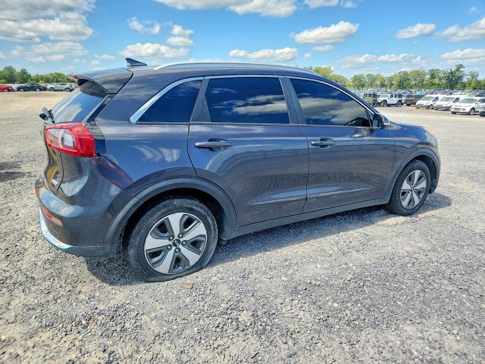 2019 KIA NIRO EX 3