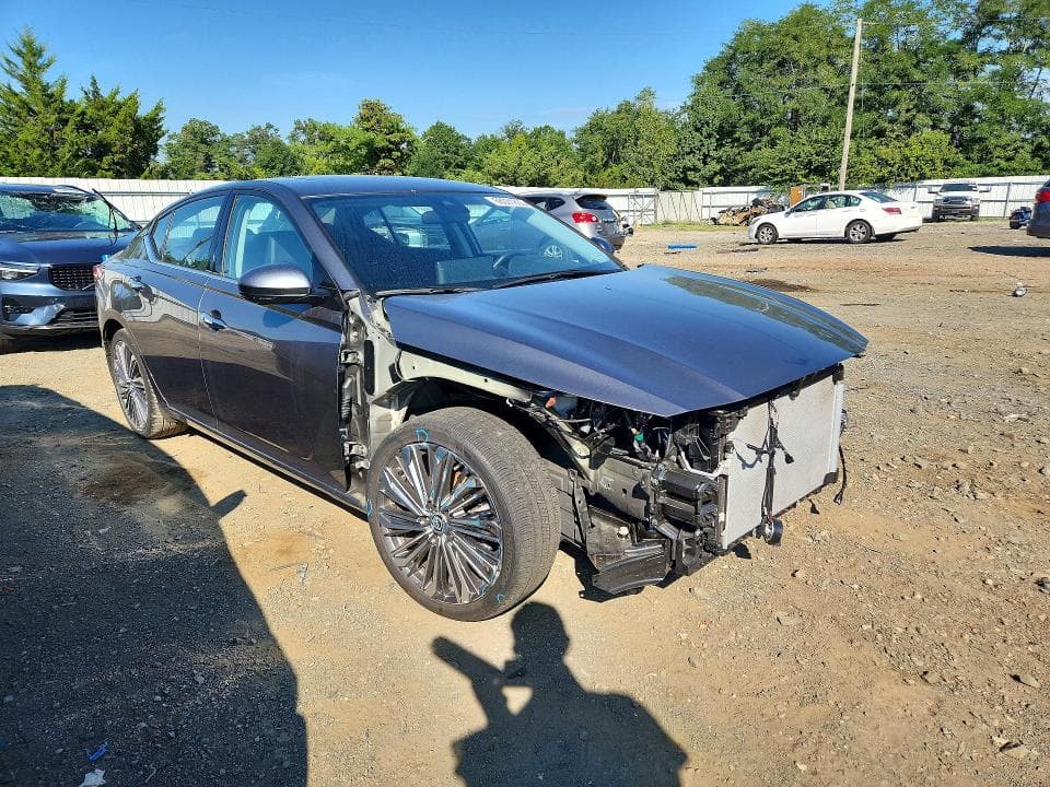 2023 NISSAN ALTIMA SL 4