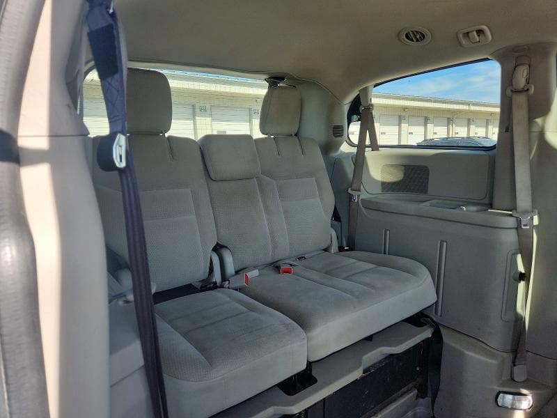 2017 DODGE GRAND CARAVAN SE 11