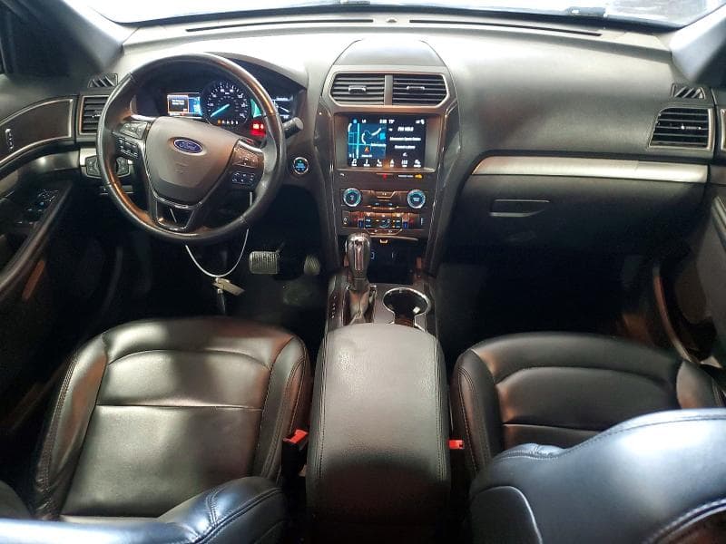 2019 FORD EXPLORER XLT 8