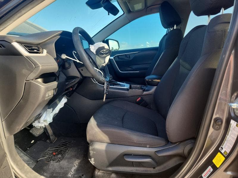 2021 TOYOTA RAV4 LE 7