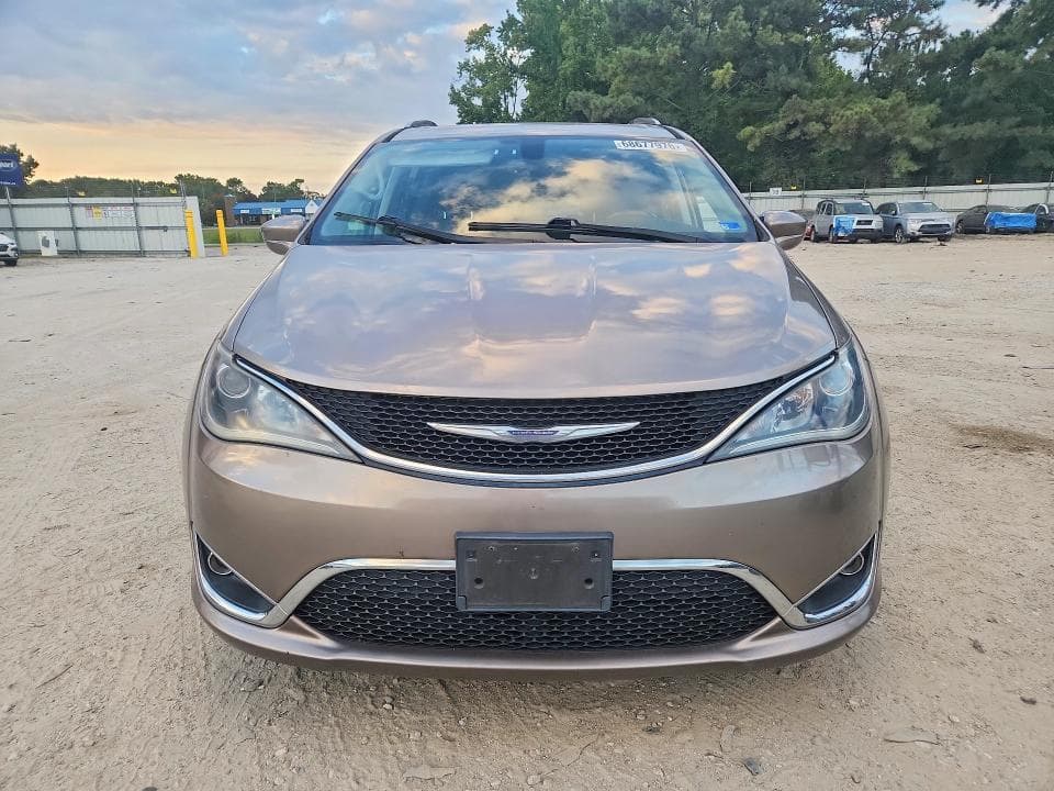 2018 CHRYSLER PACIFICA TOURING L PLUS 5