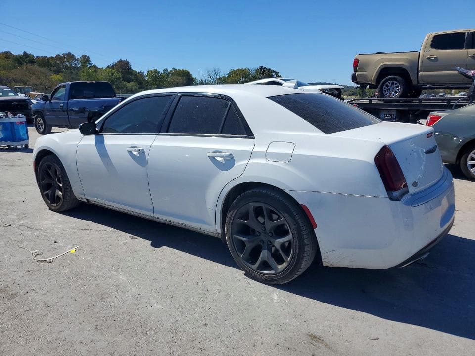2020 CHRYSLER 300 TOURING 2