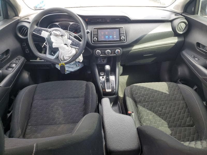 2021 NISSAN KICKS S 8