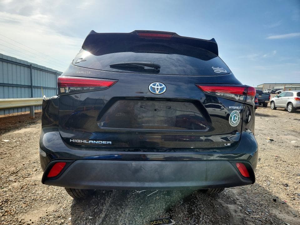 2021 TOYOTA HIGHLANDER HYBRID LE 6