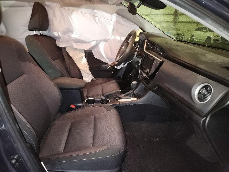 2017 TOYOTA COROLLA LE 7