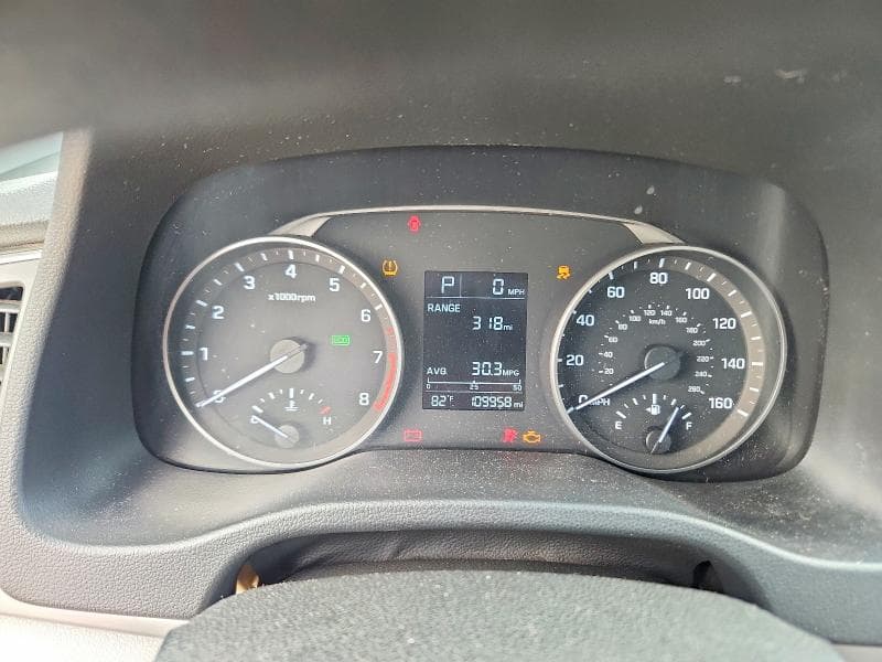 2018 HYUNDAI ELANTRA SE 9