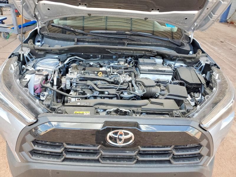 2026 TOYOTA COROLLA CROSS XLE 11
