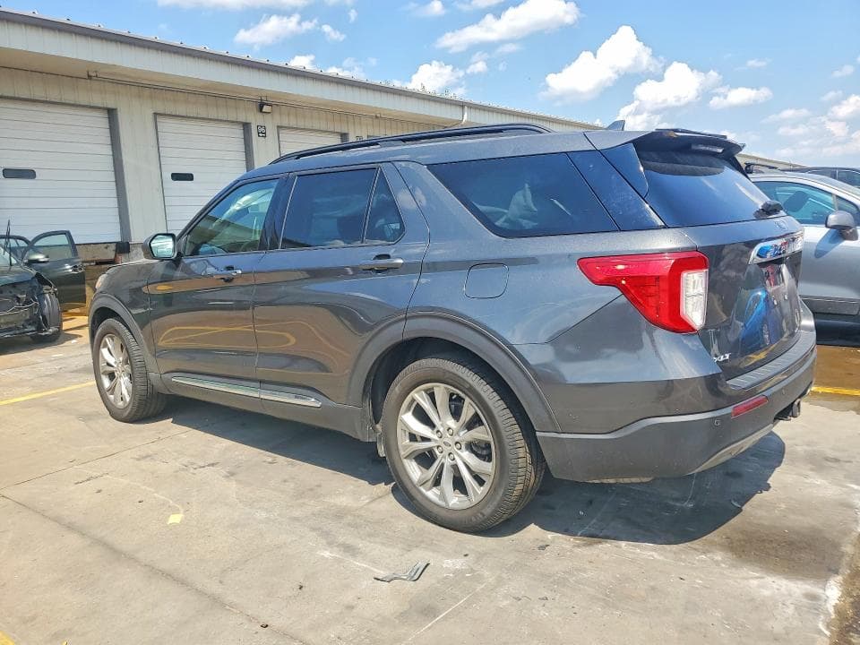 2020 FORD EXPLORER XLT 2
