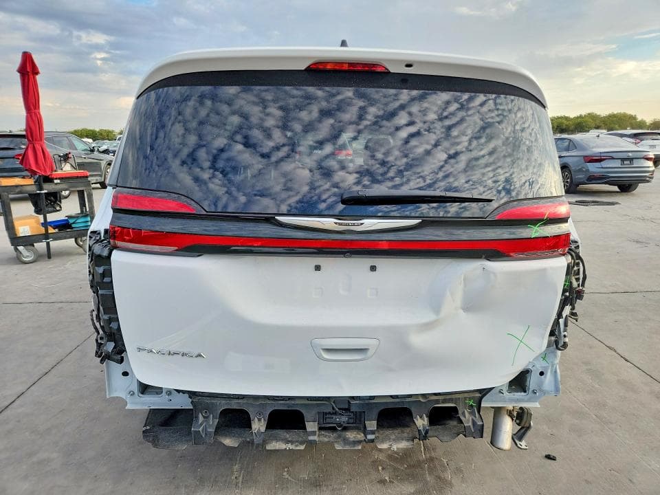 2025 CHRYSLER PACIFICA SELECT 6