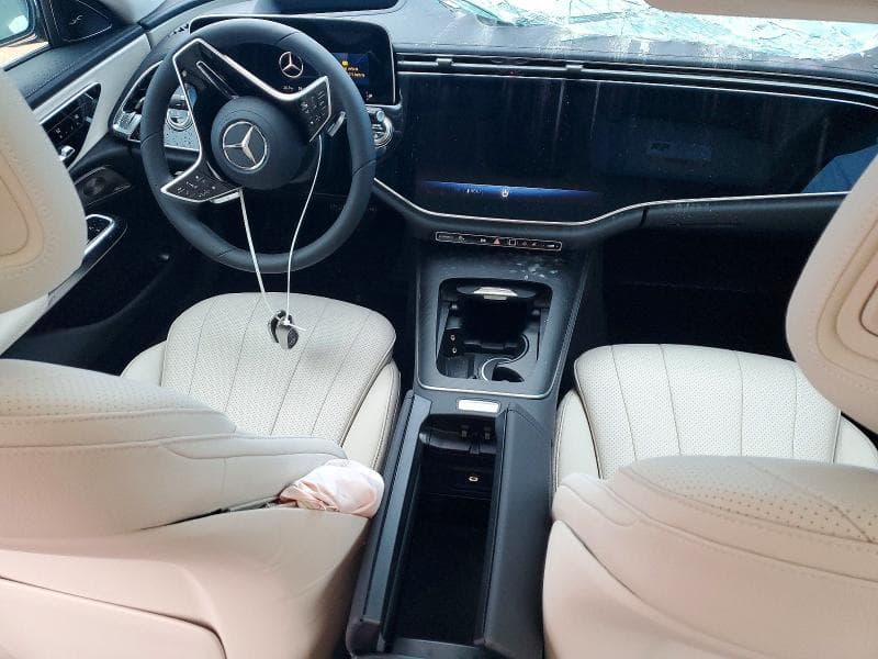 2026 MERCEDES-BENZ E 450 4MATIC 8