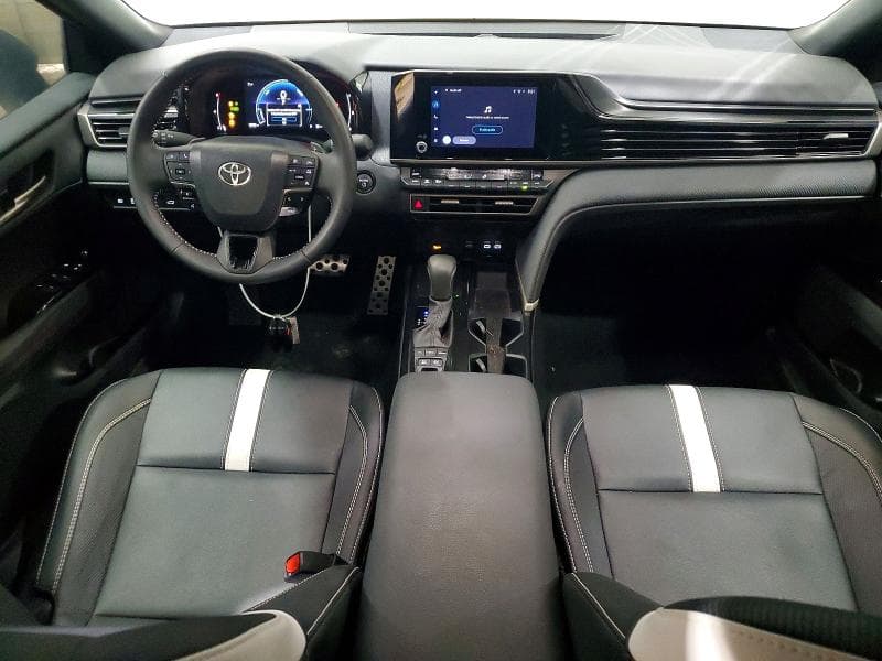 2026 TOYOTA CAMRY SE 8