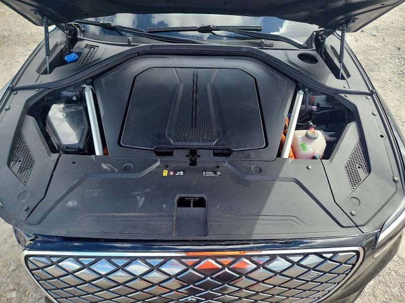 2023 GENESIS ELECTRIFIED GV70 BASE 12