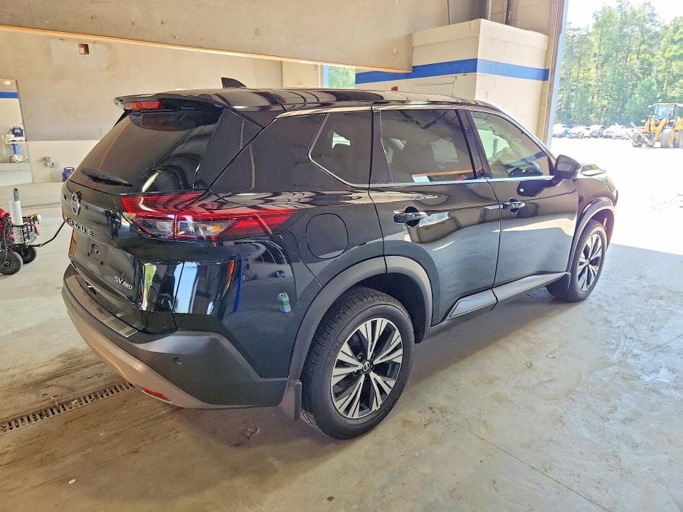 2021 NISSAN ROGUE SV 3