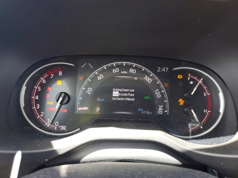 2025 TOYOTA RAV4 XLE PREMIUM 9