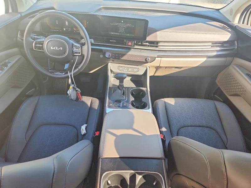 2026 KIA CARNIVAL LXS 8