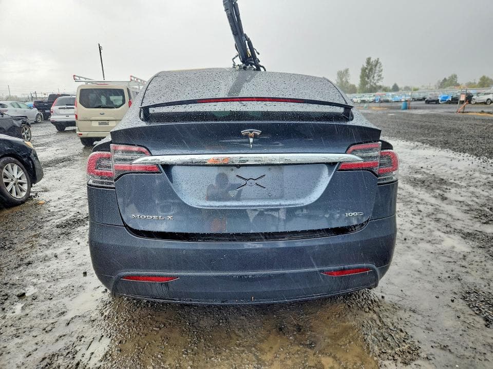 2017 TESLA MODEL X 6