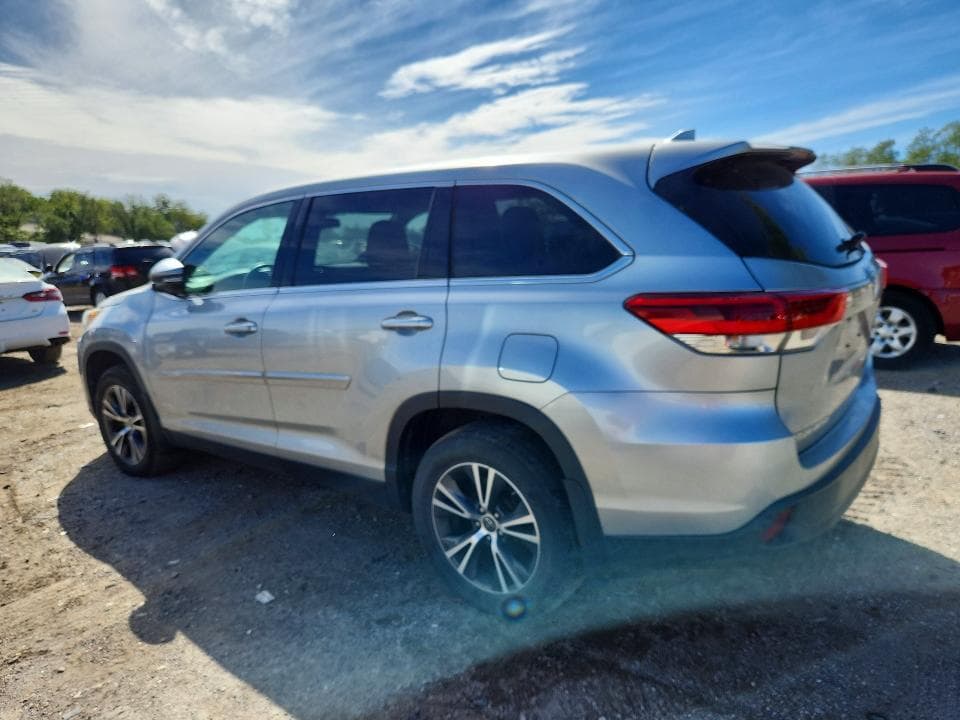 2019 TOYOTA HIGHLANDER LE PLUS 2