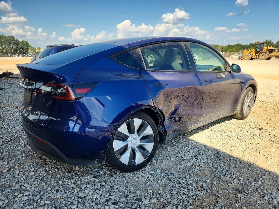 2023 TESLA MODEL Y 3