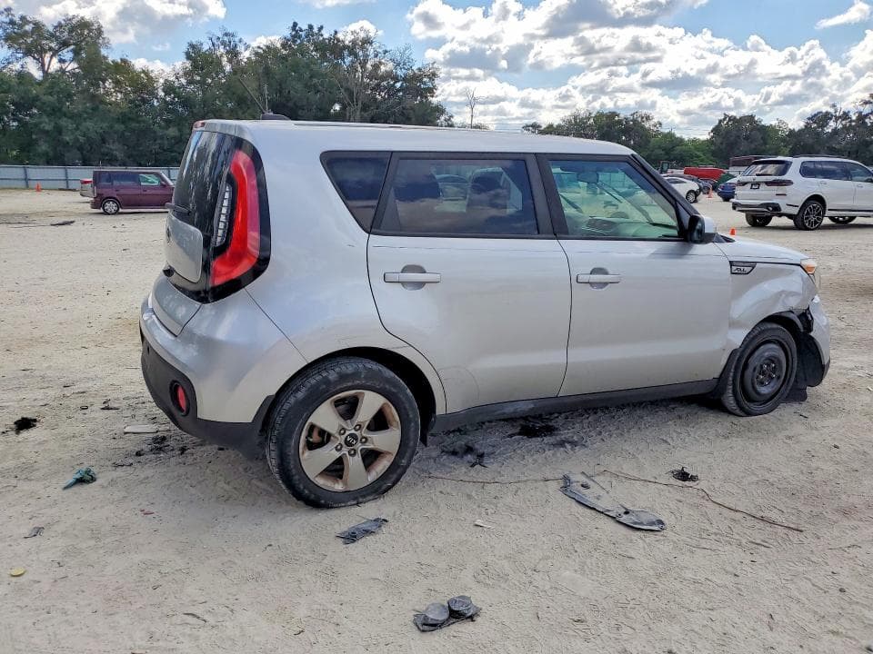 2017 KIA SOUL BASE 3