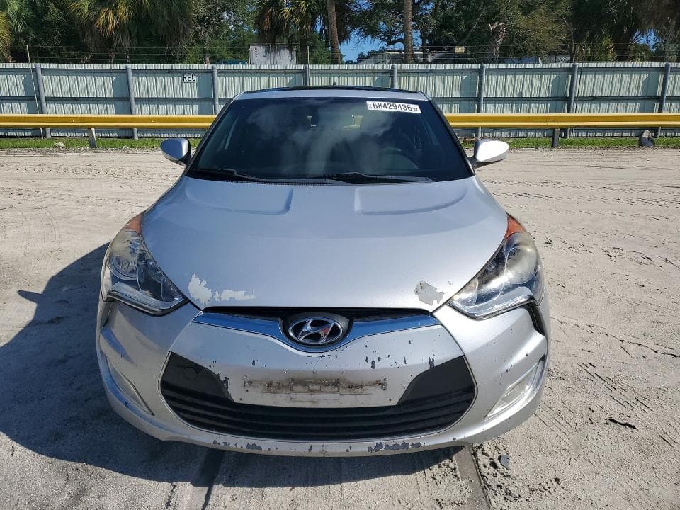 2017 HYUNDAI VELOSTER VALUE EDITION 5