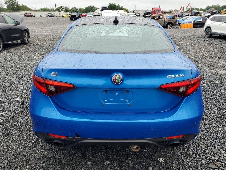 2022 ALFA ROMEO GIULIA SUPER 6