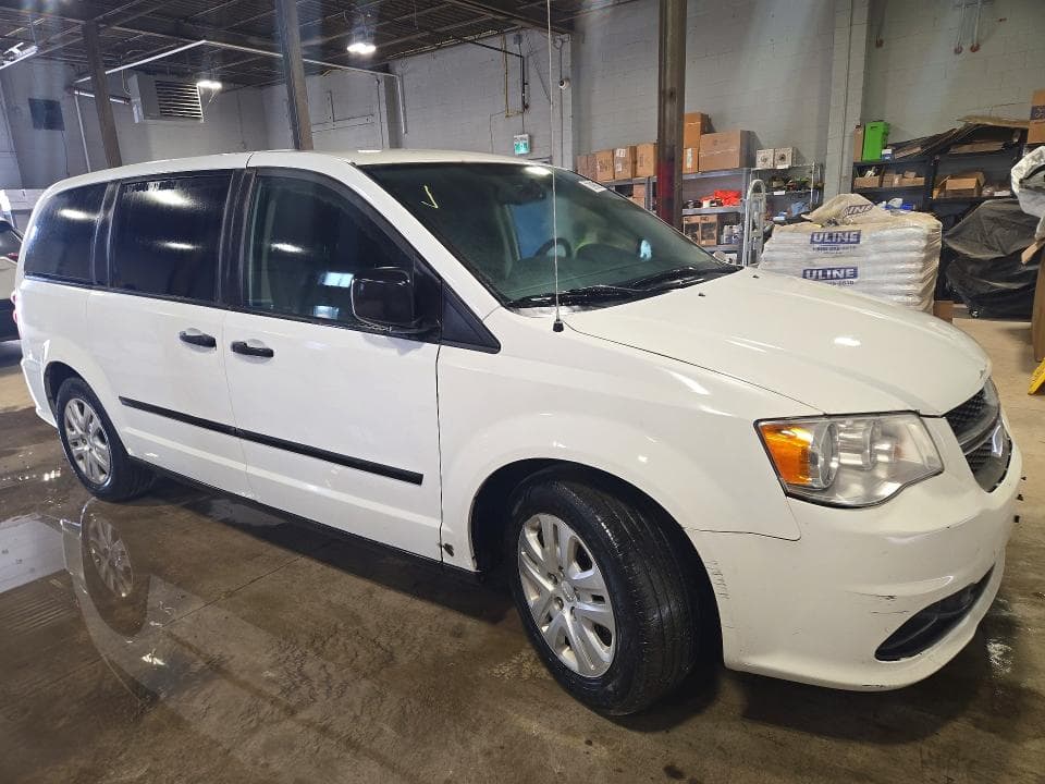 2017 DODGE GRAND CARAVAN SE 4