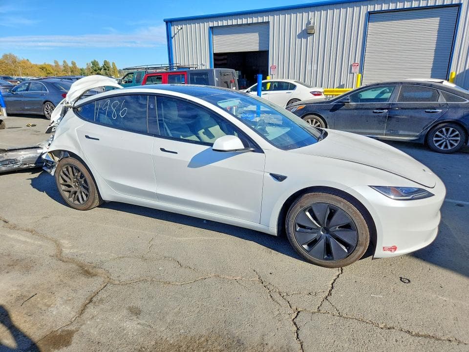 2024 TESLA MODEL 3 4