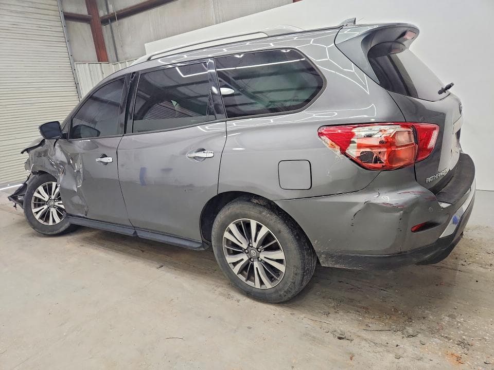 2019 NISSAN PATHFINDER S 2