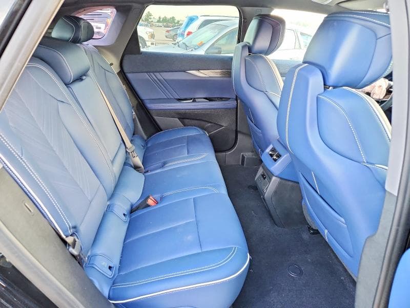 2026 CADILLAC OPTIQ LUXURY 11