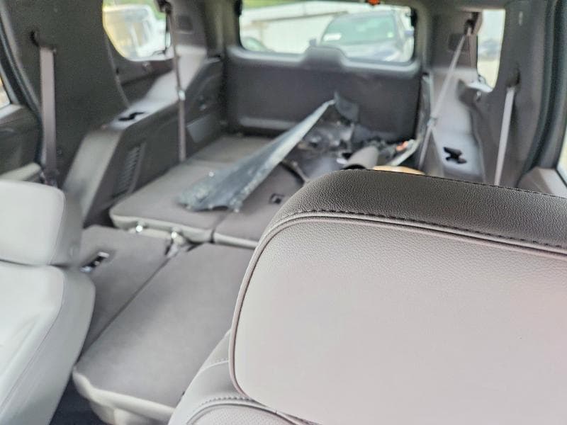 2022 GMC YUKON SLT 10