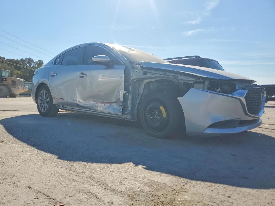 2021 MAZDA 3 4