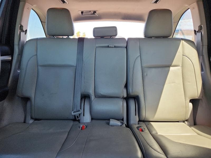 2017 TOYOTA HIGHLANDER XLE 10