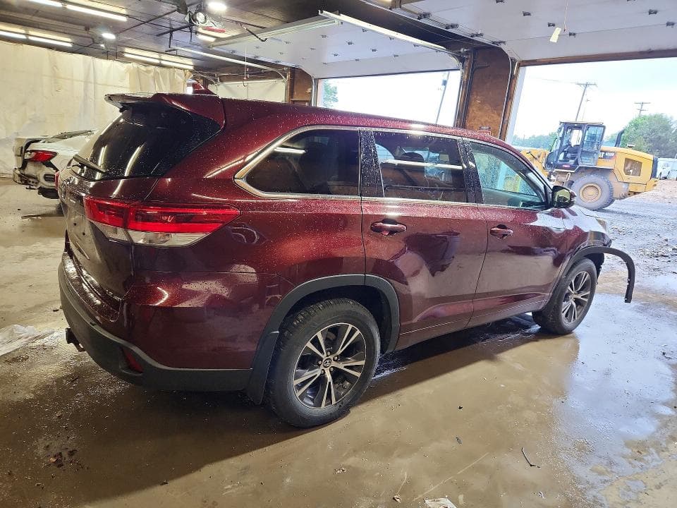 2017 TOYOTA HIGHLANDER LE PLUS 3