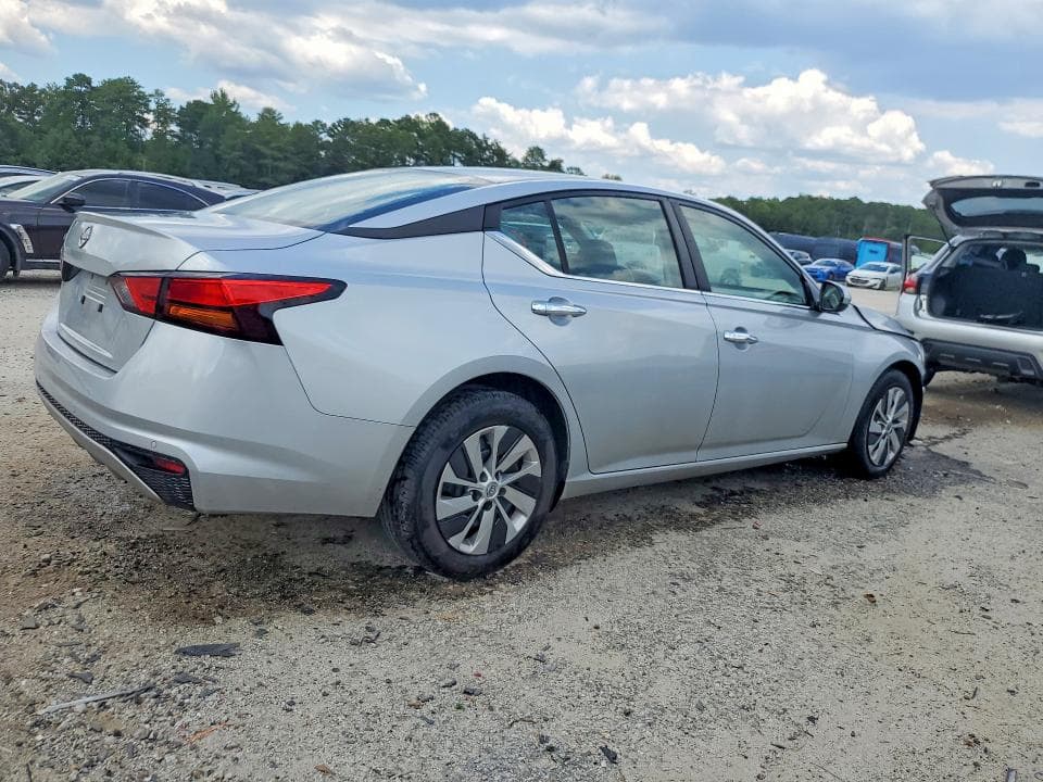 2023 NISSAN ALTIMA S 3