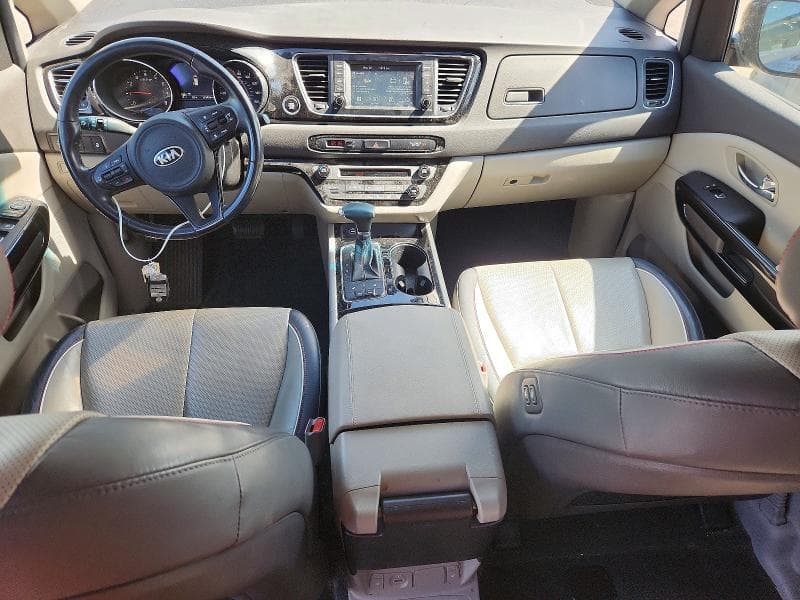 2017 KIA SEDONA EX 8