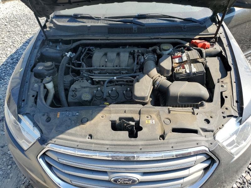 2018 FORD TAURUS SEL 11