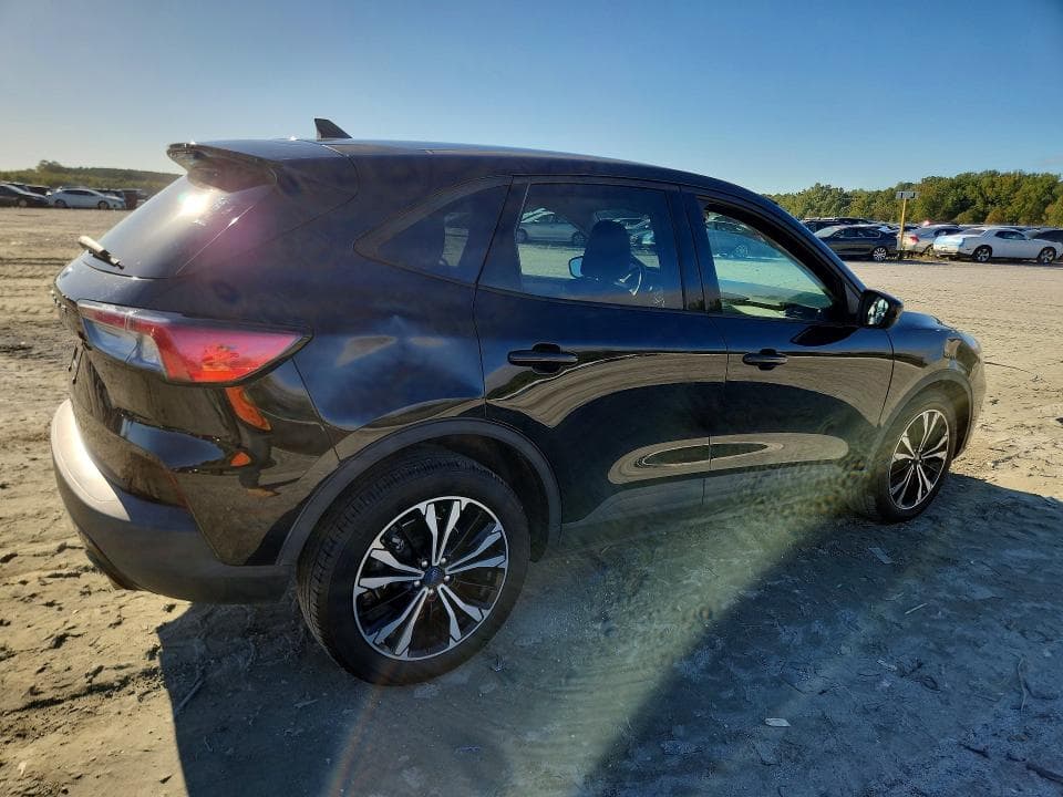 2021 FORD ESCAPE SE 3